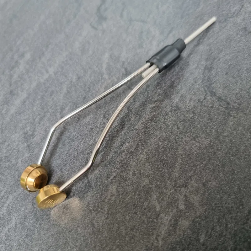 TMC FINE CERAMIC Bobbin Holder in Bent Arms